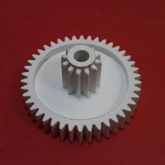 ROBY GLASS AR130 - MUTFAK ROBOTU - ÇİFT DİŞLİ ROBY GLASS AR130 - MUTFAK ROBOTU - ÇİFT DİŞLİ